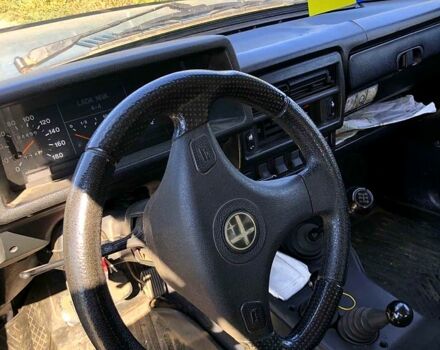 Зелений ВАЗ Нива, об'ємом двигуна 1.6 л та пробігом 0 тис. км за 2500 $, фото 2 на Automoto.ua