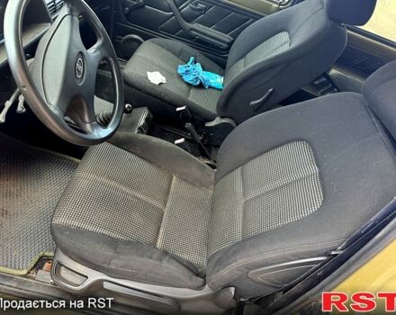 Зеленый ВАЗ Нива, объемом двигателя 1.7 л и пробегом 0 тыс. км за 2800 $, фото 6 на Automoto.ua