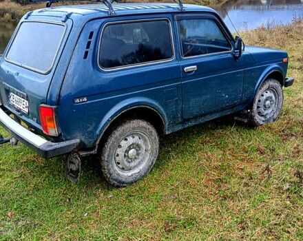 Зелений ВАЗ Нива, об'ємом двигуна 1.7 л та пробігом 160 тис. км за 3500 $, фото 1 на Automoto.ua