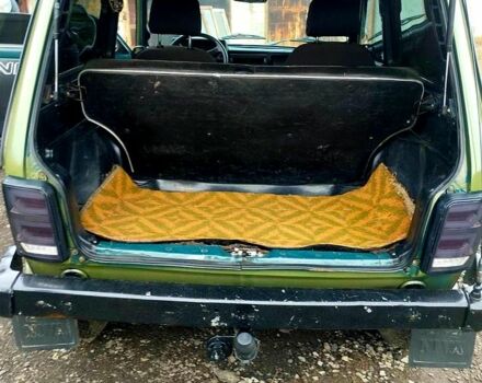 Зелений ВАЗ Нива, об'ємом двигуна 1.7 л та пробігом 180 тис. км за 2200 $, фото 5 на Automoto.ua