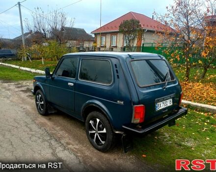Зеленый ВАЗ Нива, объемом двигателя 1.7 л и пробегом 186 тыс. км за 3000 $, фото 5 на Automoto.ua