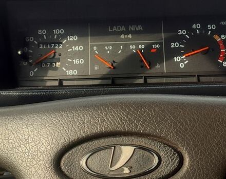 Зелений ВАЗ Нива, об'ємом двигуна 1.7 л та пробігом 0 тис. км за 3000 $, фото 3 на Automoto.ua