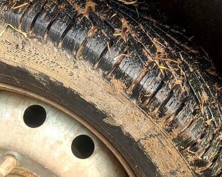 Зелений ВАЗ Нива, об'ємом двигуна 1.7 л та пробігом 0 тис. км за 3000 $, фото 4 на Automoto.ua