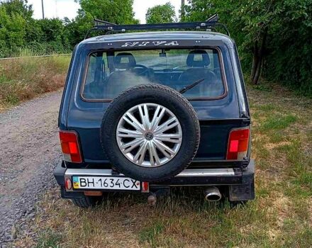 Зеленый ВАЗ Нива, объемом двигателя 1.7 л и пробегом 200 тыс. км за 3500 $, фото 2 на Automoto.ua