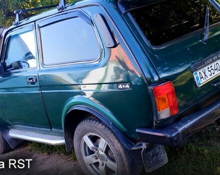 Зелений ВАЗ Нива, об'ємом двигуна 1.7 л та пробігом 174 тис. км за 3500 $, фото 1 на Automoto.ua