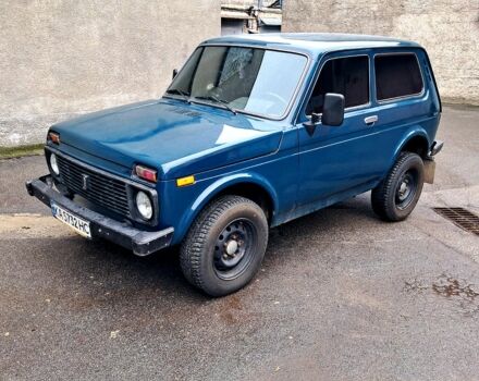 Зеленый ВАЗ Нива, объемом двигателя 1.7 л и пробегом 86 тыс. км за 3900 $, фото 2 на Automoto.ua