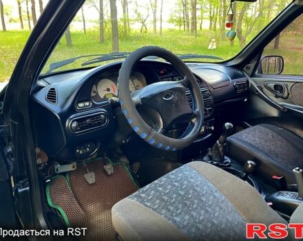 Зелений ВАЗ Нива, об'ємом двигуна 1.7 л та пробігом 435 тис. км за 2760 $, фото 12 на Automoto.ua