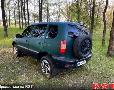 Зелений ВАЗ Нива, об'ємом двигуна 1.7 л та пробігом 435 тис. км за 2760 $, фото 5 на Automoto.ua