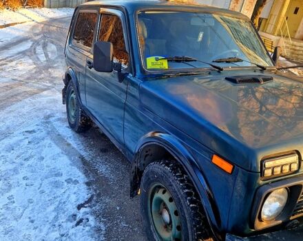 Зелений ВАЗ Нива, об'ємом двигуна 1.7 л та пробігом 142 тис. км за 4000 $, фото 1 на Automoto.ua