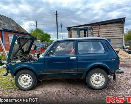 Зеленый ВАЗ Нива, объемом двигателя 1.7 л и пробегом 0 тыс. км за 2500 $, фото 2 на Automoto.ua
