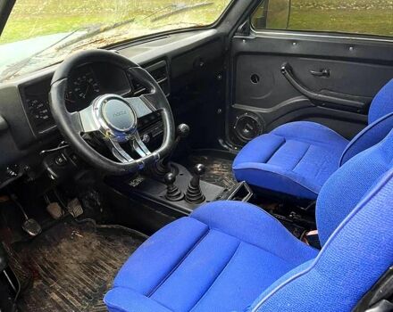 Зеленый ВАЗ Нива, объемом двигателя 1.7 л и пробегом 235 тыс. км за 2700 $, фото 10 на Automoto.ua