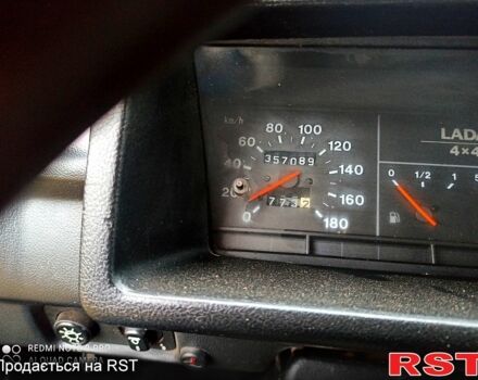 Зеленый ВАЗ Нива, объемом двигателя 1.7 л и пробегом 357 тыс. км за 2600 $, фото 6 на Automoto.ua