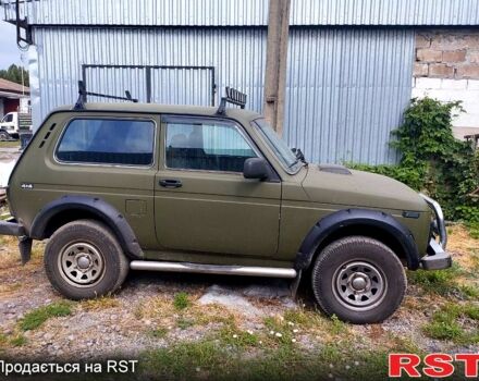 Зеленый ВАЗ Нива, объемом двигателя 1.7 л и пробегом 150 тыс. км за 3500 $, фото 1 на Automoto.ua