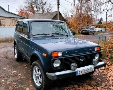 Зеленый ВАЗ Нива, объемом двигателя 1.7 л и пробегом 163 тыс. км за 2800 $, фото 4 на Automoto.ua