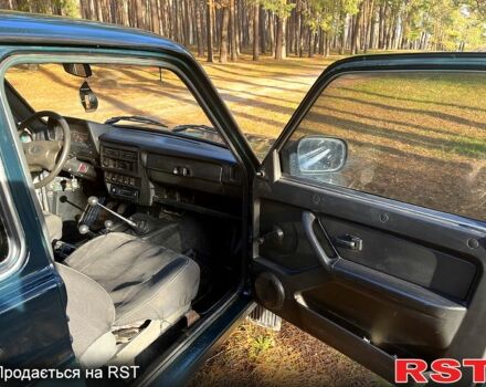 Зеленый ВАЗ Нива, объемом двигателя 1.7 л и пробегом 208 тыс. км за 3300 $, фото 8 на Automoto.ua