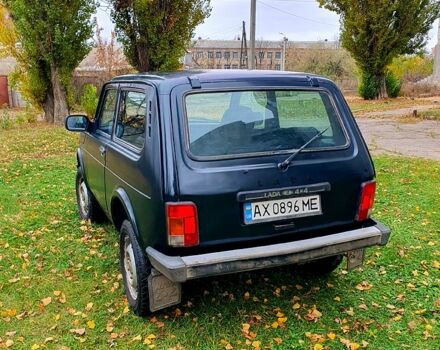 Зеленый ВАЗ Нива, объемом двигателя 1.7 л и пробегом 15 тыс. км за 3990 $, фото 6 на Automoto.ua