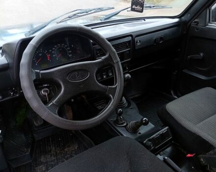 Зеленый ВАЗ Нива, объемом двигателя 1.7 л и пробегом 322 тыс. км за 3600 $, фото 7 на Automoto.ua