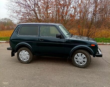 Зеленый ВАЗ Нива, объемом двигателя 1.7 л и пробегом 322 тыс. км за 3600 $, фото 10 на Automoto.ua