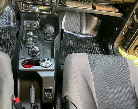 Зеленый ВАЗ Нива, объемом двигателя 1.7 л и пробегом 98 тыс. км за 5500 $, фото 10 на Automoto.ua