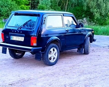 Зеленый ВАЗ Нива, объемом двигателя 1.7 л и пробегом 200 тыс. км за 3999 $, фото 2 на Automoto.ua