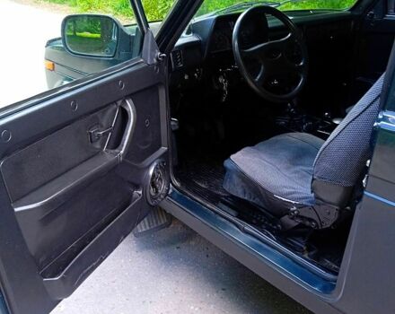 Зеленый ВАЗ Нива, объемом двигателя 1.7 л и пробегом 200 тыс. км за 3999 $, фото 10 на Automoto.ua