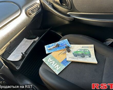 Зеленый ВАЗ Нива, объемом двигателя 1.7 л и пробегом 197 тыс. км за 4300 $, фото 13 на Automoto.ua