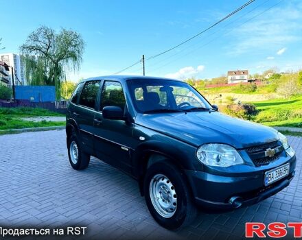 Зеленый ВАЗ Нива, объемом двигателя 1.7 л и пробегом 197 тыс. км за 4300 $, фото 5 на Automoto.ua