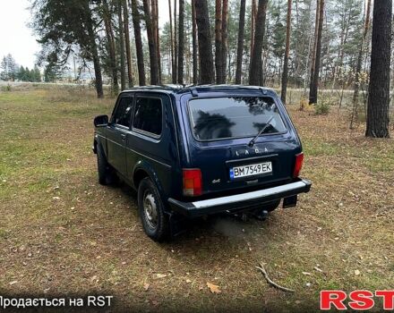 Зеленый ВАЗ Нива, объемом двигателя 1.7 л и пробегом 142 тыс. км за 3600 $, фото 3 на Automoto.ua