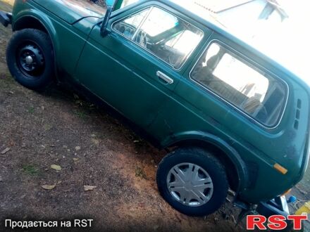 Зеленый ВАЗ Нива, объемом двигателя 1.5 л и пробегом 198 тыс. км за 1150 $, фото 1 на Automoto.ua