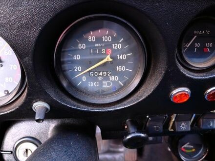 Зеленый ВАЗ Нива, объемом двигателя 1.6 л и пробегом 300 тыс. км за 2400 $, фото 1 на Automoto.ua