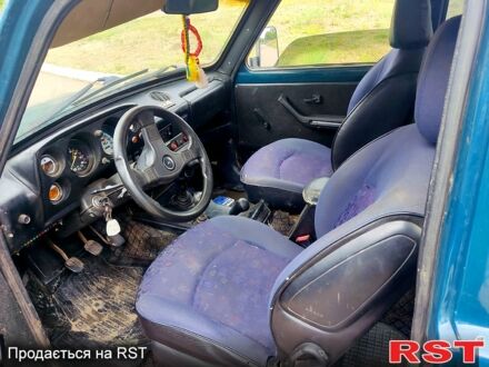 Зелений ВАЗ Нива, об'ємом двигуна 1.6 л та пробігом 150 тис. км за 1600 $, фото 1 на Automoto.ua