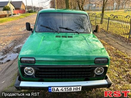 Зеленый ВАЗ Нива, объемом двигателя 1.6 л и пробегом 264 тыс. км за 2800 $, фото 1 на Automoto.ua