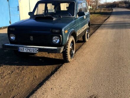 ВАЗ Нива 1996 в Чугуеве на Automoto.ua Зеленый ВАЗ Нива, объемом двигателя 1.7 л и пробегом 260 тыс. км за 2000 $, фото 1 на Automoto.ua