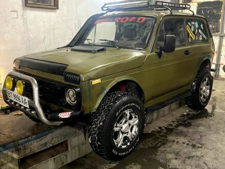 Зелений ВАЗ Нива, об'ємом двигуна 1.6 л та пробігом 137 тис. км за 3050 $, фото 1 на Automoto.ua