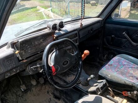 Зелений ВАЗ Нива, об'ємом двигуна 17 л та пробігом 240 тис. км за 1200 $, фото 1 на Automoto.ua