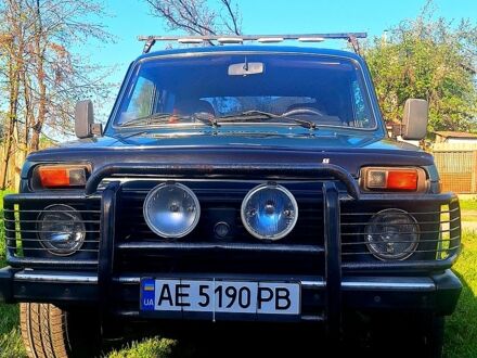 Зеленый ВАЗ Нива, объемом двигателя 1.7 л и пробегом 287 тыс. км за 3500 $, фото 1 на Automoto.ua