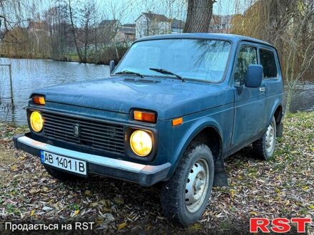 Зелений ВАЗ Нива, об'ємом двигуна 1.7 л та пробігом 300 тис. км за 1500 $, фото 1 на Automoto.ua