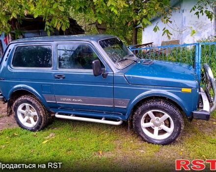 Зелений ВАЗ Нива, об'ємом двигуна 1.7 л та пробігом 120 тис. км за 1800 $, фото 1 на Automoto.ua