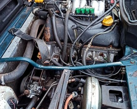 Зеленый ВАЗ Нива, объемом двигателя 1.7 л и пробегом 357 тыс. км за 2600 $, фото 1 на Automoto.ua