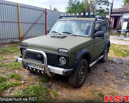 Зеленый ВАЗ Нива, объемом двигателя 1.7 л и пробегом 150 тыс. км за 3500 $, фото 1 на Automoto.ua