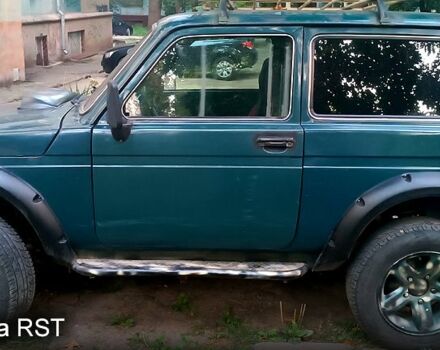 Зелений ВАЗ Нива, об'ємом двигуна 1.7 л та пробігом 171 тис. км за 2700 $, фото 1 на Automoto.ua