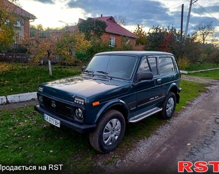 Зелений ВАЗ Нива, об'ємом двигуна 1.7 л та пробігом 186 тис. км за 3000 $, фото 1 на Automoto.ua