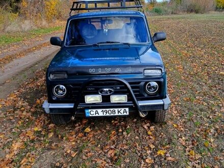 Зеленый ВАЗ Нива, объемом двигателя 1.7 л и пробегом 170 тыс. км за 4200 $, фото 1 на Automoto.ua