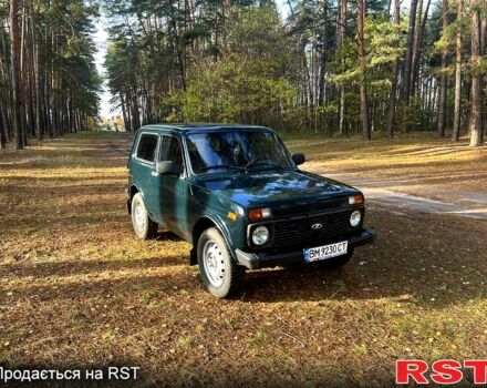 Зеленый ВАЗ Нива, объемом двигателя 1.7 л и пробегом 208 тыс. км за 3300 $, фото 1 на Automoto.ua