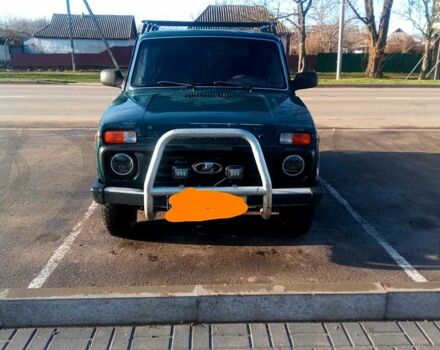 Зеленый ВАЗ Нива, объемом двигателя 1.7 л и пробегом 198 тыс. км за 3300 $, фото 1 на Automoto.ua