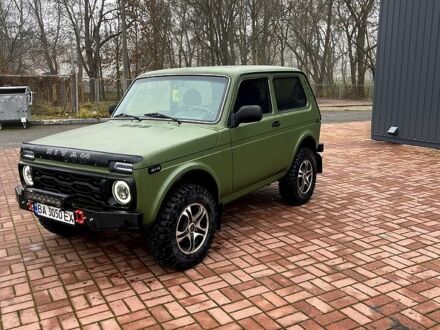 Зеленый ВАЗ Нива, объемом двигателя 1.7 л и пробегом 190 тыс. км за 5800 $, фото 1 на Automoto.ua