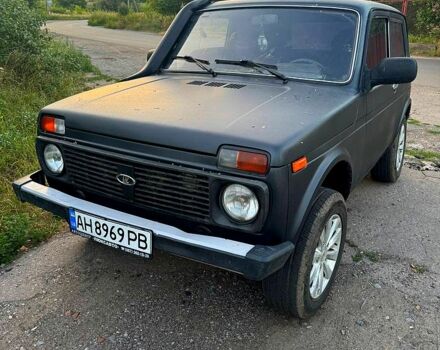 Зелений ВАЗ Нива, об'ємом двигуна 1.7 л та пробігом 120 тис. км за 4300 $, фото 1 на Automoto.ua