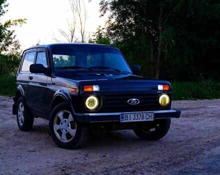 Зеленый ВАЗ Нива, объемом двигателя 1.7 л и пробегом 200 тыс. км за 3999 $, фото 1 на Automoto.ua