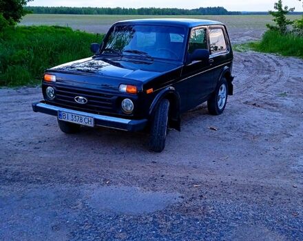 Зелений ВАЗ Нива, об'ємом двигуна 1.7 л та пробігом 200 тис. км за 4500 $, фото 1 на Automoto.ua