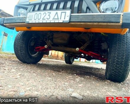 Помаранчевий ВАЗ Нива, об'ємом двигуна 1.5 л та пробігом 250 тис. км за 3800 $, фото 3 на Automoto.ua